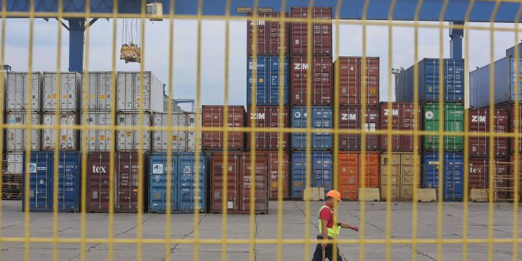 Odesa seaport increases cargo handling by 19.4% in 10 months | KyivPost
