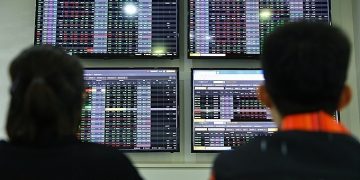 VN-Index recovers from four-session plunge