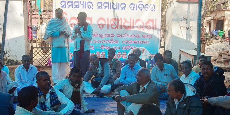 Anger spills on the streets over paddy procurement