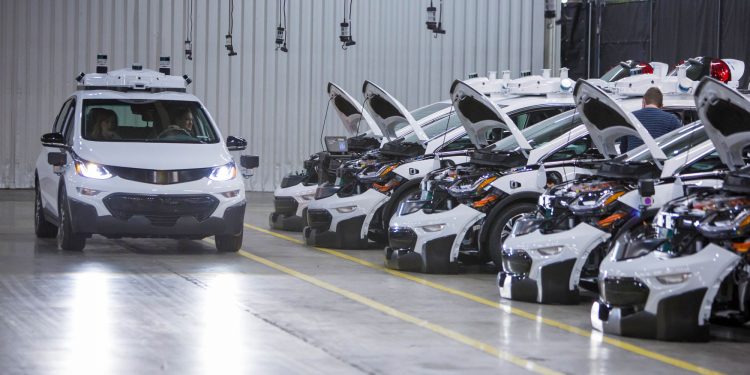California lets driverless trucks, cargo vans test on public roads
