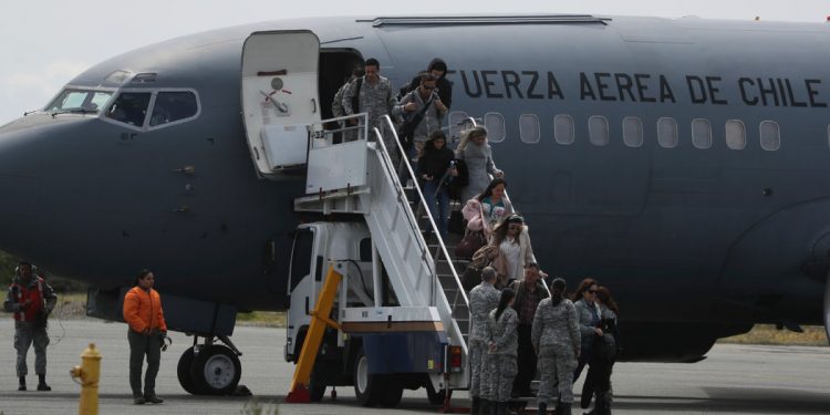 Chilean Air Force Finds Debris Believed to Be From Missing Cargo Plane