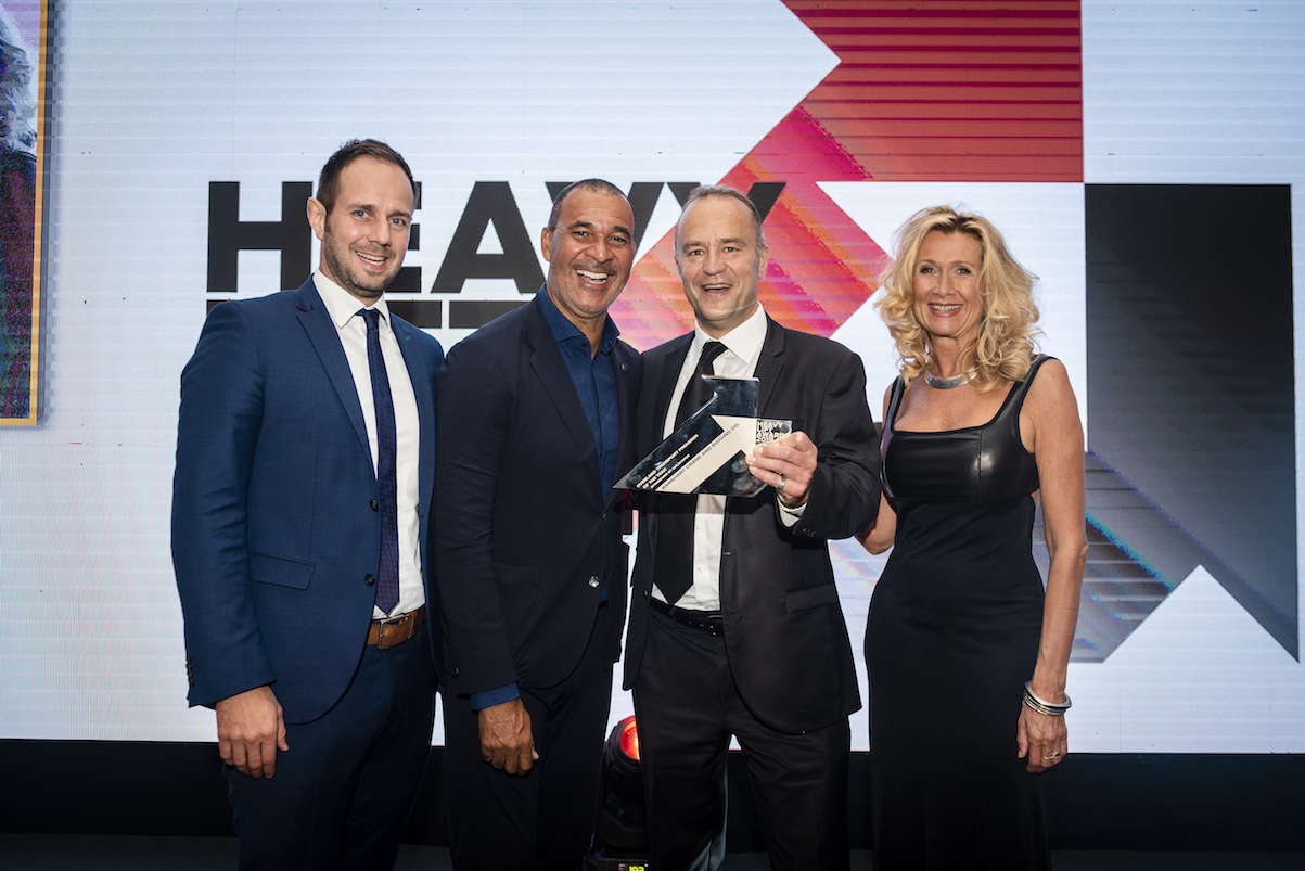 Barnhart’s director of European business development, Simon Sumner, collected the Overland Transport Provider of the Year award for the company’s impressive delivery of a reformer vessel across North America.