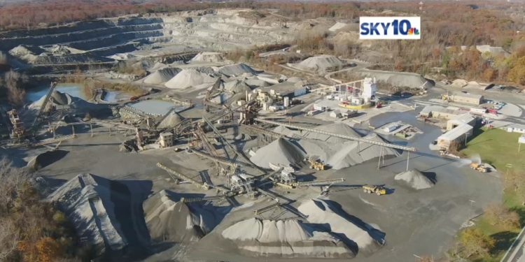 NBC 10 I-Team: Lab tests find dangerous silica in dust from Cranston quarry – Turn to 10