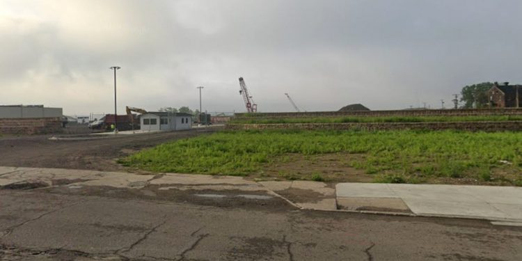 Lawmaker urges probe of dock collapse at Detroit site that once had radioactive material