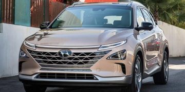 Hydrogen Powered Hyundai Nexo Sets World Distance Record with Single Warehouse