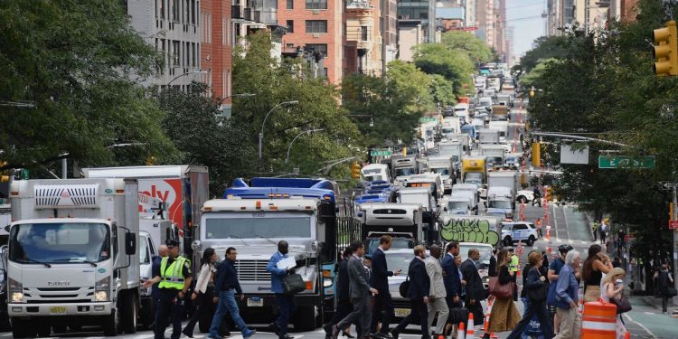 NYC to launch cargo bike pilot program to ease traffic congestion