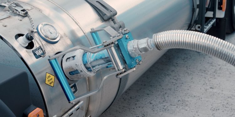 NOVATEK to Supply LNG to Transneft for Cargo Truck Fleet