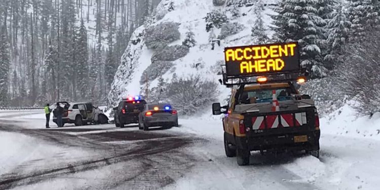 Powerful storm could delay Christmas deliveries in Pacific Northwest