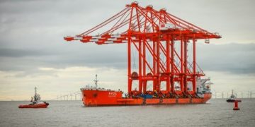 WorldCargo News – News – More STS cranes arrive for Liverpool2