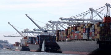 Head officer charged with operating cargo ship while drunk – East Bay Times