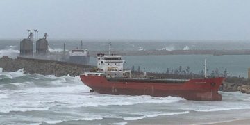Turkish cargo ship aground on Ashdod beach, Israel – Maritime Bulletin