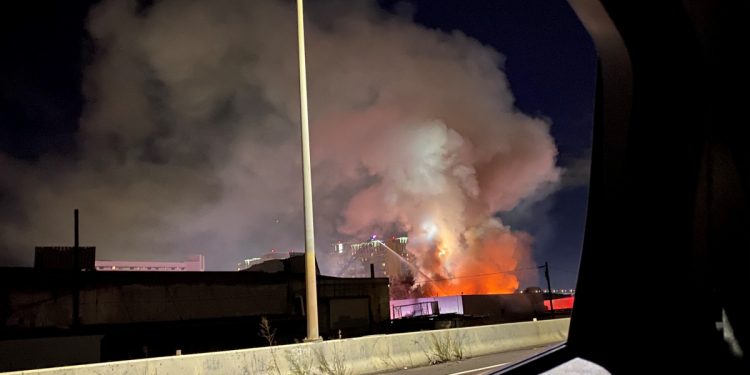 Fire at Abandoned Warehouse in Barrio Logan – NBC 7 San Diego