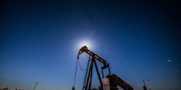 U.S. crude inventory fell more than expected: EIA – Yahoo Finance