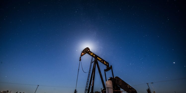 U.S. crude inventory fell more than expected: EIA – Yahoo Finance