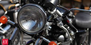 Inventory adjustment, slowdown dent two-wheeler Nov sales, Auto News, ET Auto