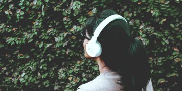 These 7 podcasts will help you achieve your 2020 goals