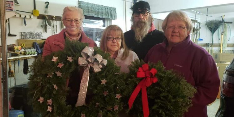 Rockland family honors sunken cargo ship’s crew with wreath laying
