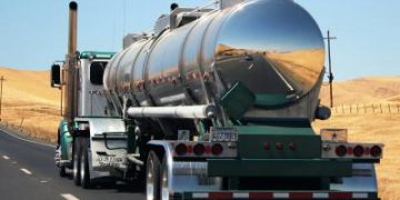 (ULH) – Universal Intermodal Drivers At LA, Long Beach Ports Vote To Join Teamsters
