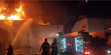 Photos: Firefighters Control Dearborn (MI) Warehouse Fire – FireEngineering.com