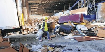 Tightening market tests viability of recycling