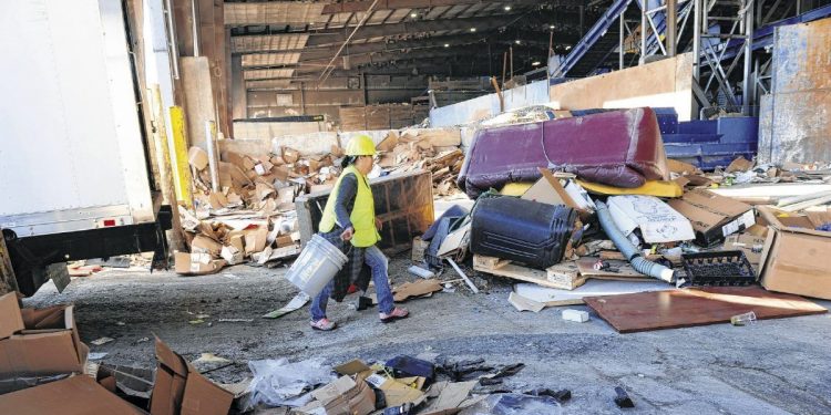 Tightening market tests viability of recycling