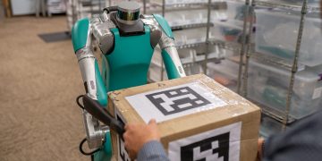 Two-Legged Delivery Robots Walk Upright, Threaten Warehouse Jobs