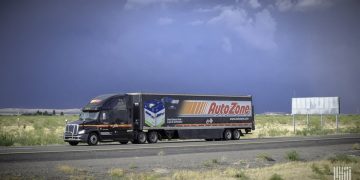 How AutoZone is improving its supply chain to bolster its valuation