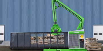 Rolling compactor reduces waste volume by up to 80%