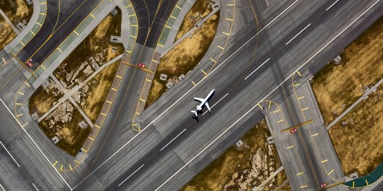 Sunday Links: Cargo Plane Returns To SFO After Bird Strike – SFist