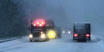 Snowstorms to hit two corners of US this weekend (with forecast video)