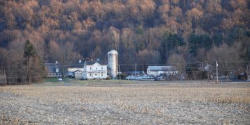 Controversial Warehouse Plan Makes Headway in Rural Warren County