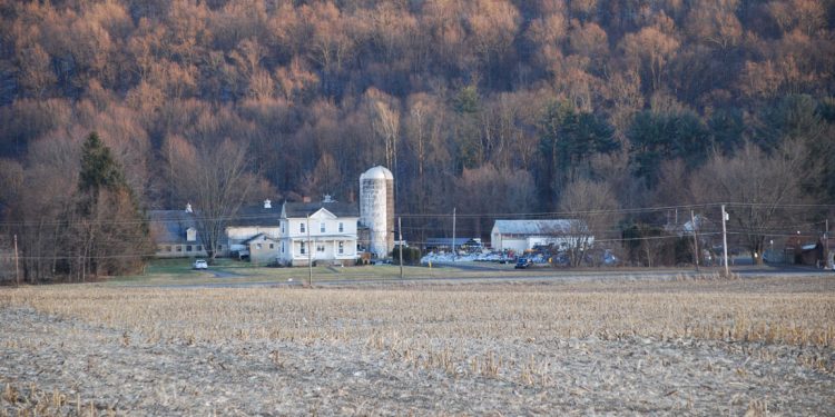 Controversial Warehouse Plan Makes Headway in Rural Warren County