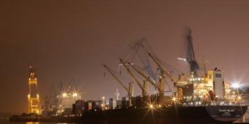 Dynagas LNG Partners (NASDAQ:DLNG), Euronav NV (NYSE:EURN) – LNG Shipping Rates Now Far Exceed Crude-Tanker Rates
