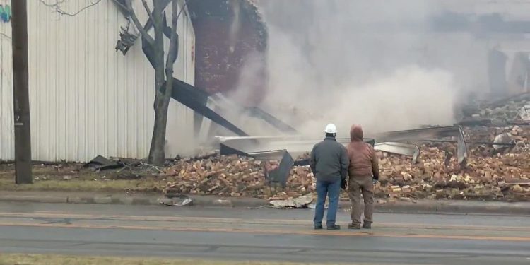 Man charged with arson for Middletown warehouse fire – FOX19