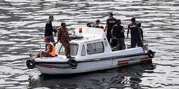 4 bodies recovered after cargo sinks in Buriganga
