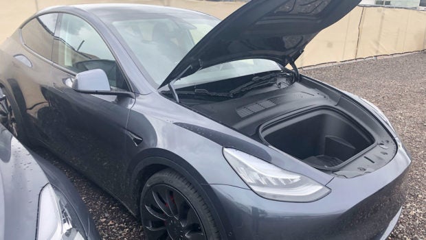 https://www.xautoworld.com/tesla/modely-interior-exterior-gallery/