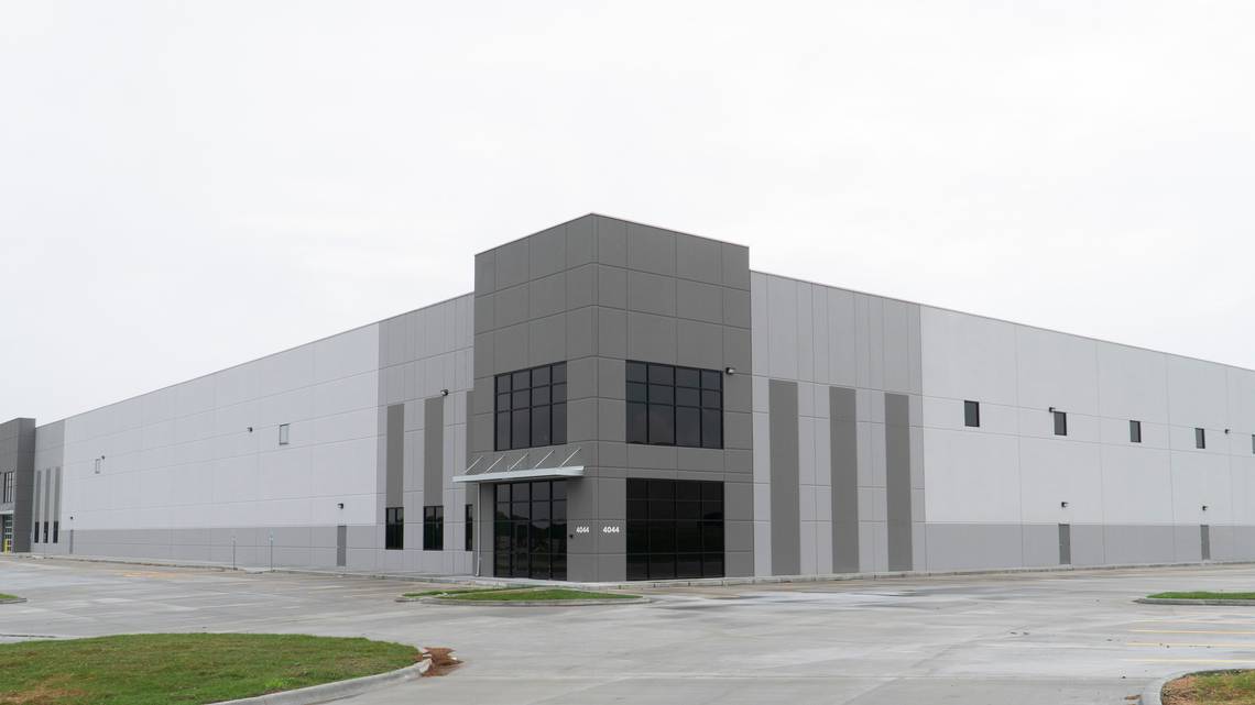 Tech giant Amazon to open a Wichita warehouse within months