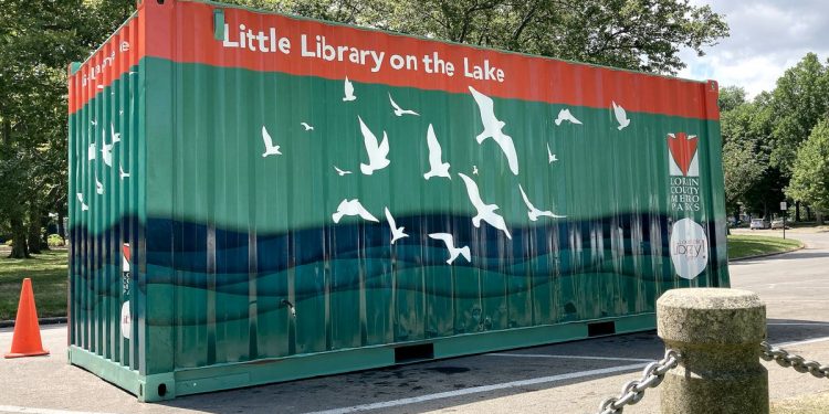 Little Library on the Lake in 6,000 lb. cargo container coming to Lorain County beach on Thursday – Cleveland 19 News