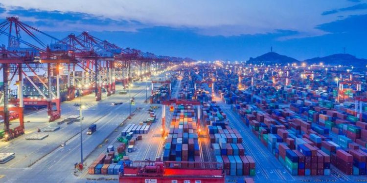 Why should shippers benchmark freight rates? | Logistics