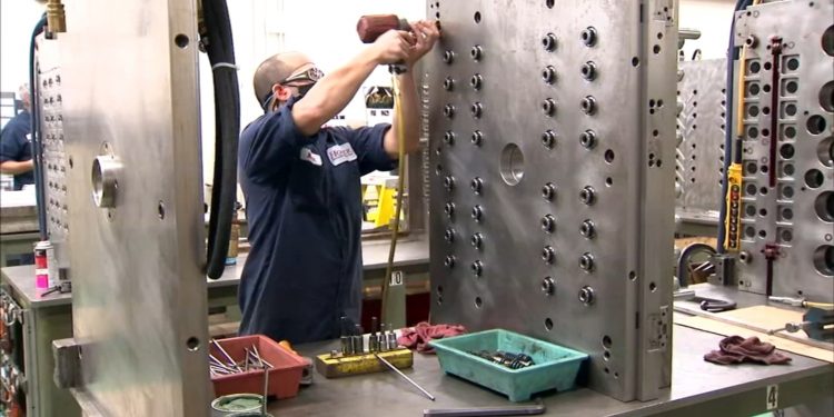 Manufacturing or warehouse jobs: South Elgin Hoffer Plastics hiring in Chicago’s northwest suburbs