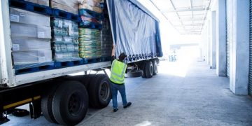 UK data paints a mixed picture for UK economy