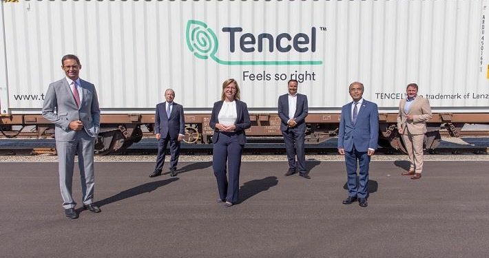 Direct train with Lenzing Tencel fibres arrives in China
