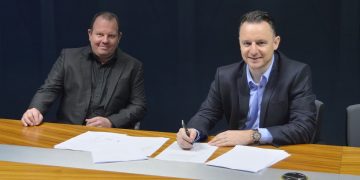 Manchester-based Far Logistics buys rapidly-growing Candour