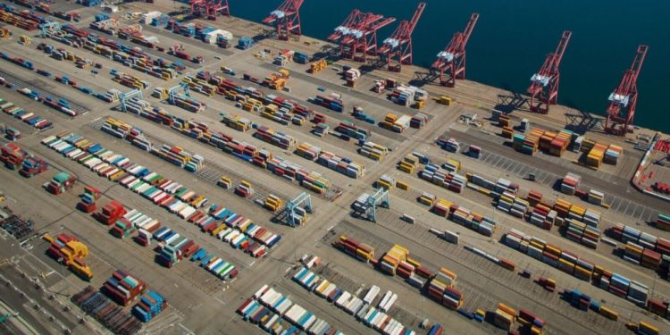 Bottlenecks wear down world economy’s fleet of container ships