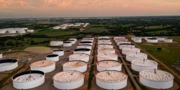Oil prices boosted after data shows fall in U.S. crude inventories