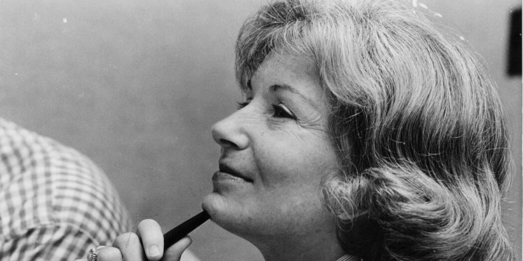 Jeannie Morris, Trailblazing Chicago Sportscaster, Dies at 85
