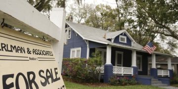 Demand for single-family homes in Florida driving inventory down, prices up | Florida