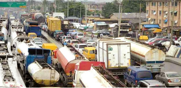 Fear, anxiety as Lagos seeks control over Apapa gridlock – Punch Newspapers