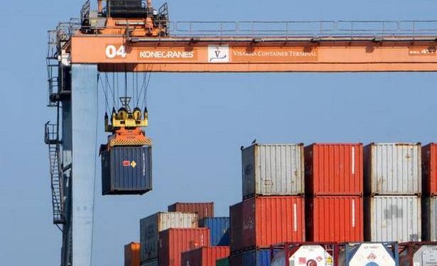 PPP cargo terminal operators jittery over ordering Chinese cranes