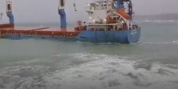 Cargo ship avoided seemingly inevitable grounding VIDEO – Maritime Bulletin